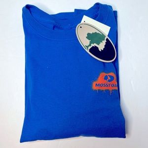Mossy Oak Boys Large Long Sleeve Blue T-shirt Orange Paint Splatter Logo. New!